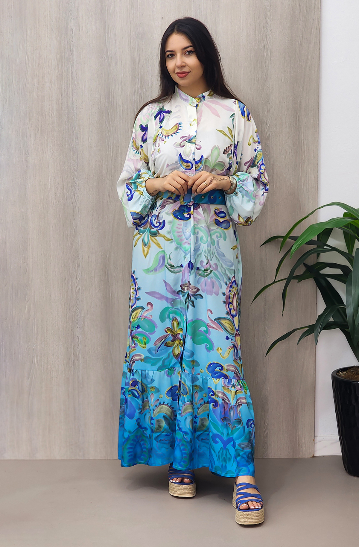 Robe longue avec ceinture