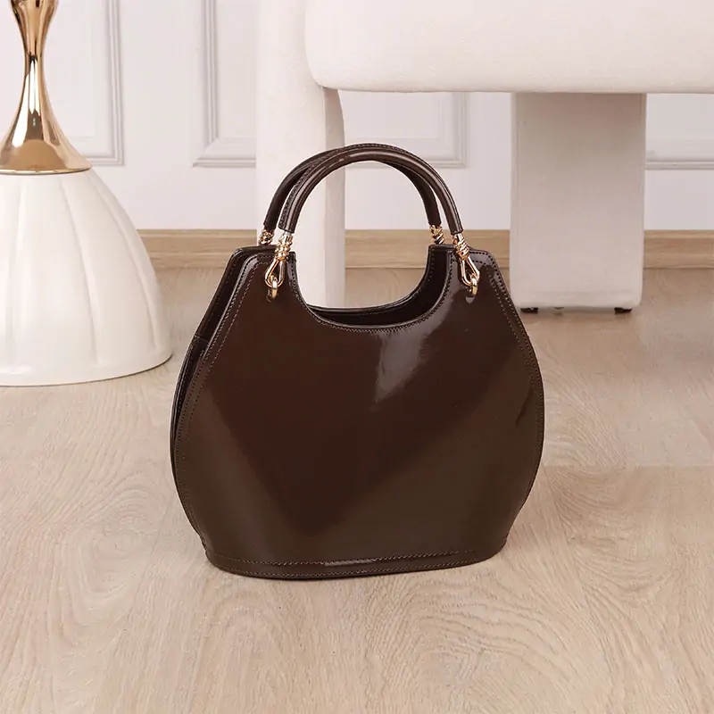 Sac à Main Femme Semi-Cuir – Format Compact Structuré 